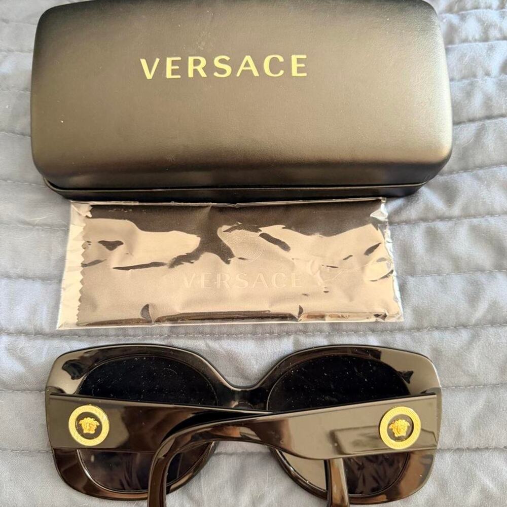 Gorgeous Versace prescription sunglasses lenses